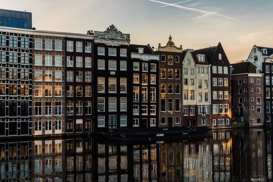 Historisch hoogtepunt van WOZ-waarde verwacht in 2020. Amsterdam en Rotterdam koplopers van grootste steden